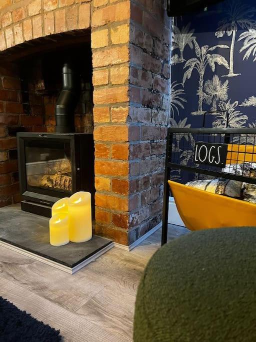 Canalside Terrace-Boutique Stay Worcester City Екстер'єр фото