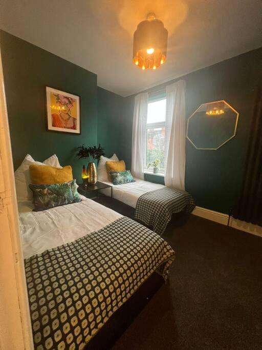 Canalside Terrace-Boutique Stay Worcester City Екстер'єр фото