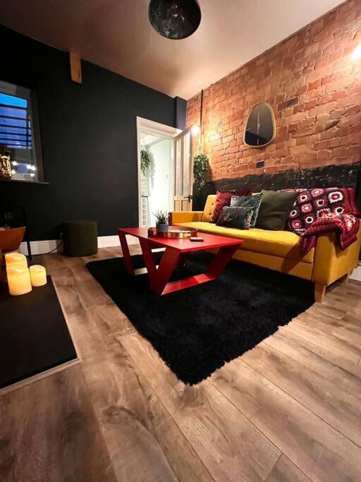 Canalside Terrace-Boutique Stay Worcester City Екстер'єр фото